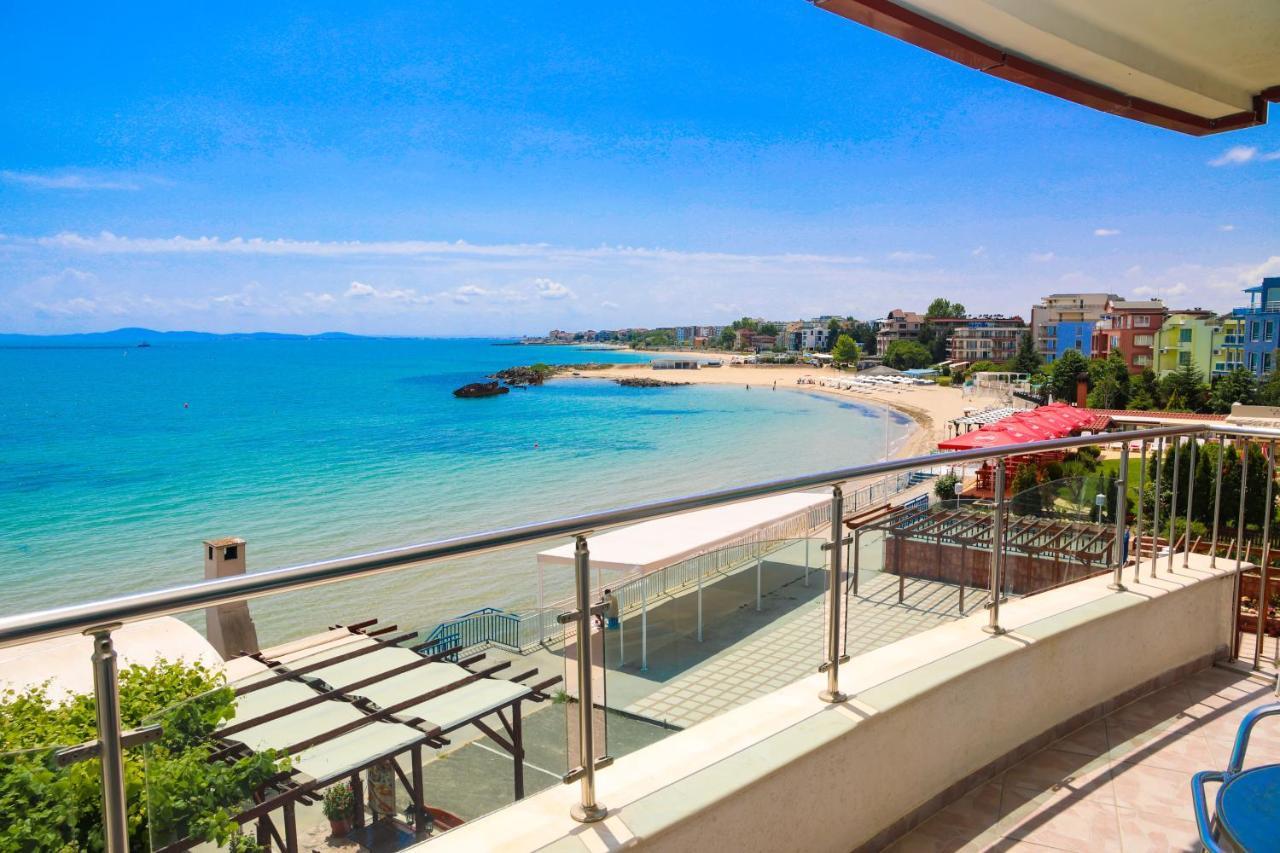 Petrov Family Hotel Nesebar Exteriör bild