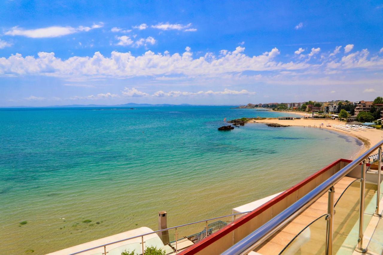 Petrov Family Hotel Nesebar Exteriör bild