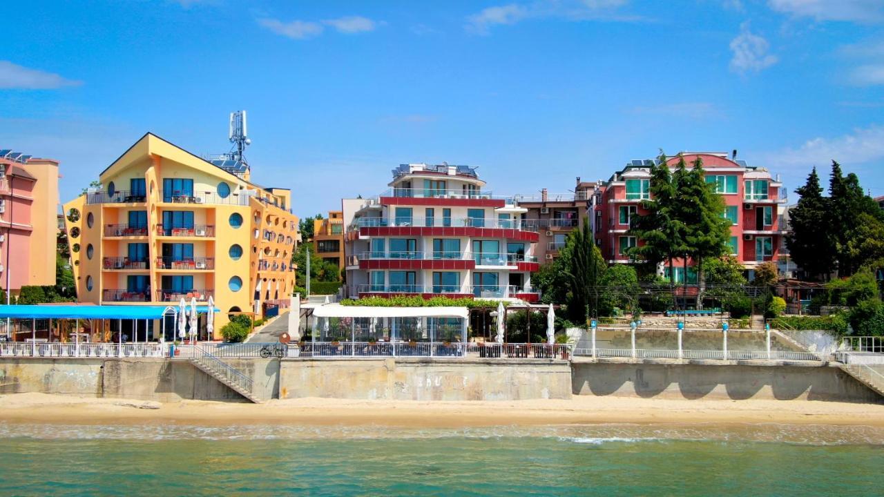 Petrov Family Hotel Nesebar Exteriör bild